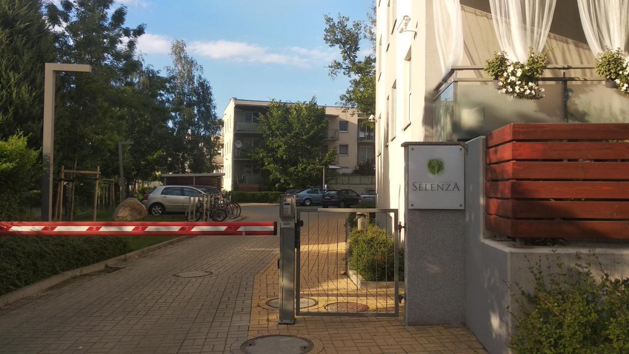 Selenza Apartament Breslavia Esterno foto